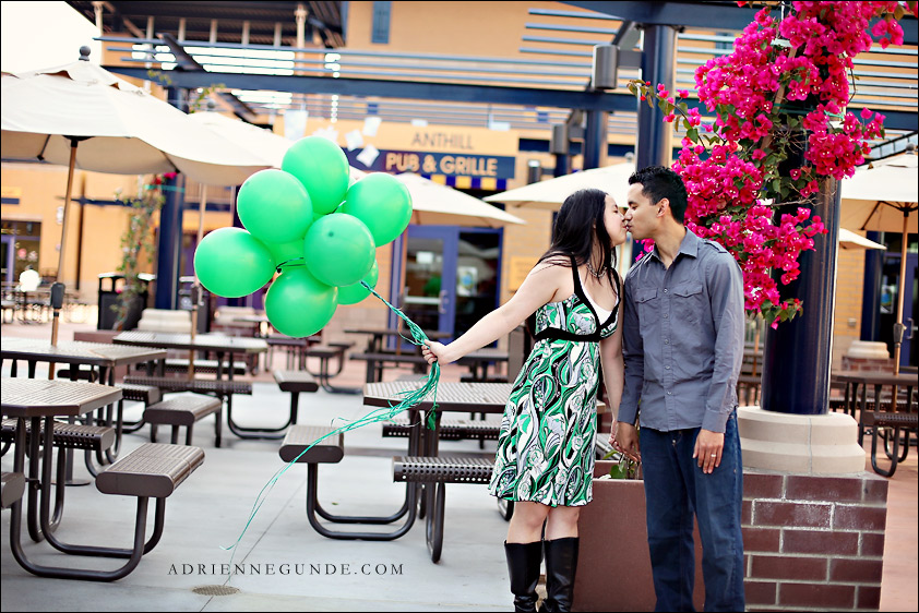 balloon engagement photos